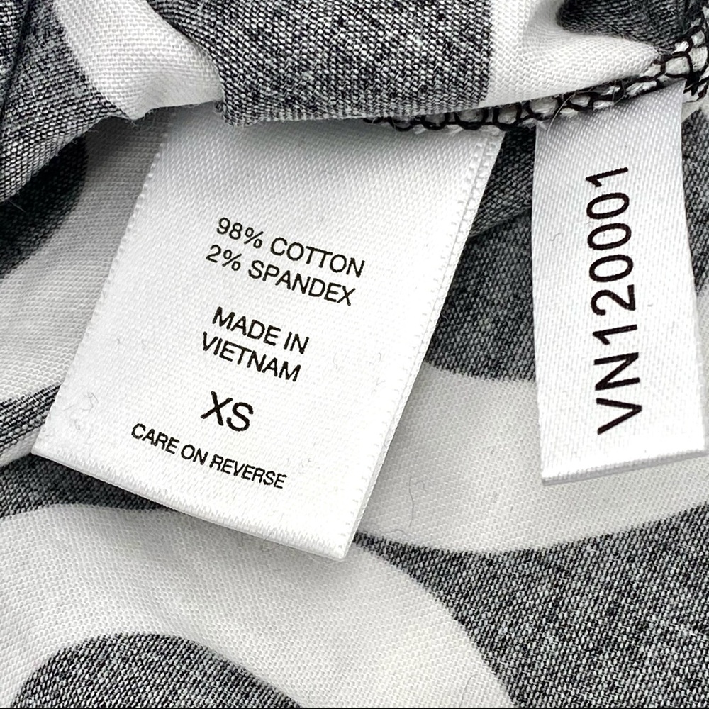 NWOT NY&Co Abstract-Print Button Down Shirt, XS - Picture 13 of 15